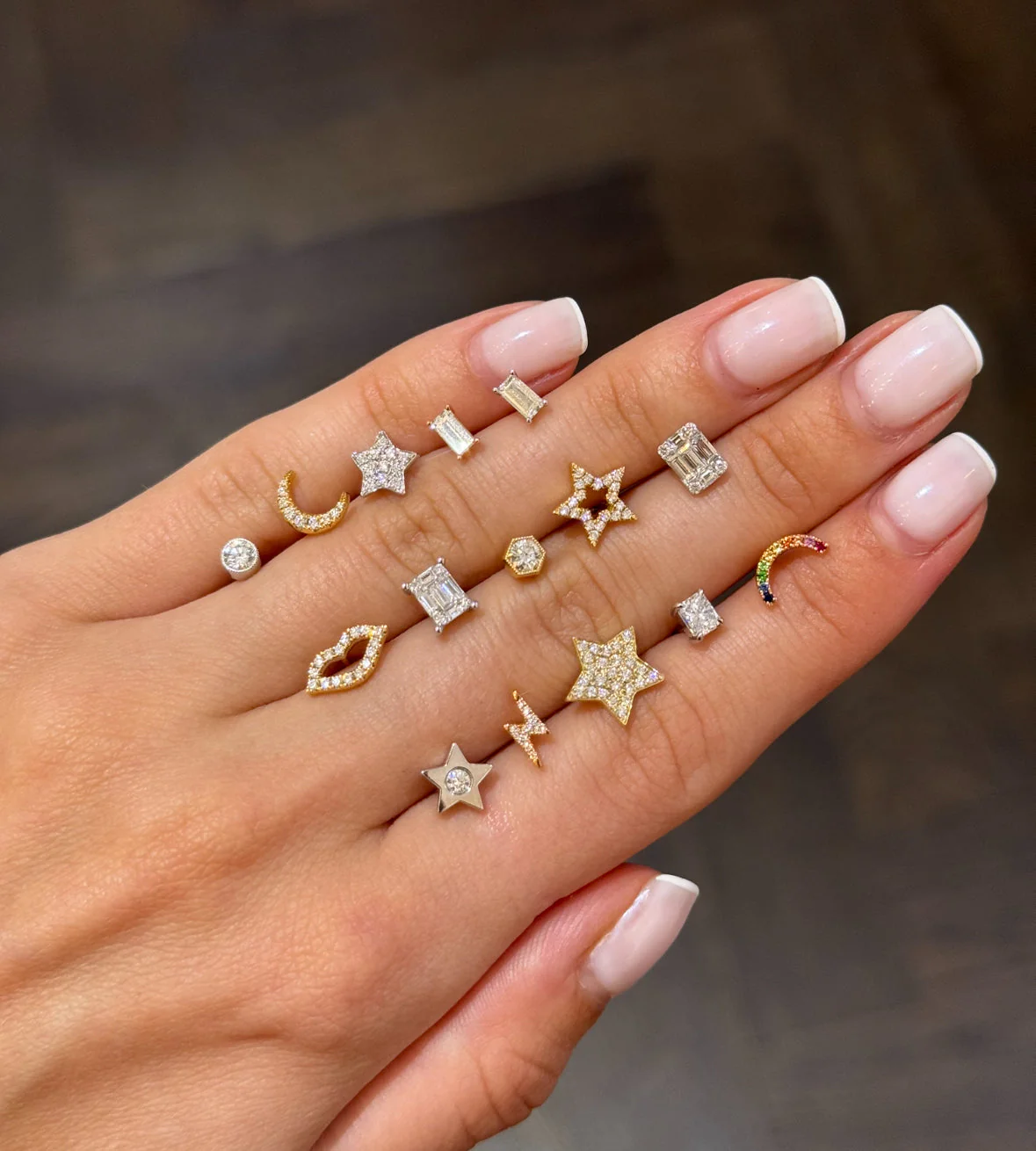 Lips Studs - Image 2